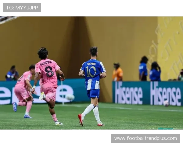 梅西加盟迈阿密国际后首次亮相赛场助力球队逆转胜利